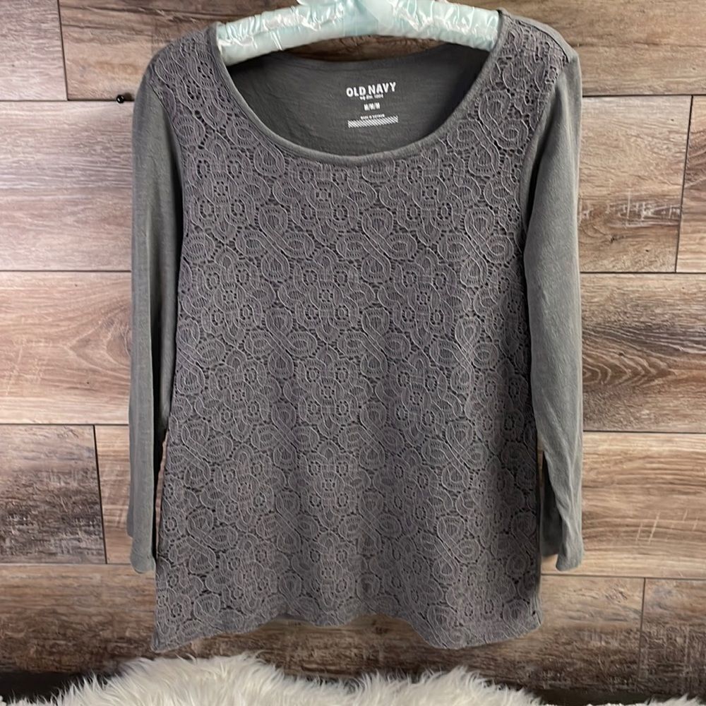 Old Navy Ladies Long Sleeve Pullover Top Blouse, Size Medium, Gray w/ Gray Lace